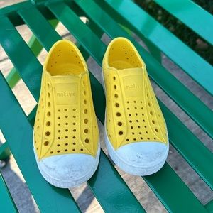Child’s 11 Crayon Yellow Native Jefferson Shoes